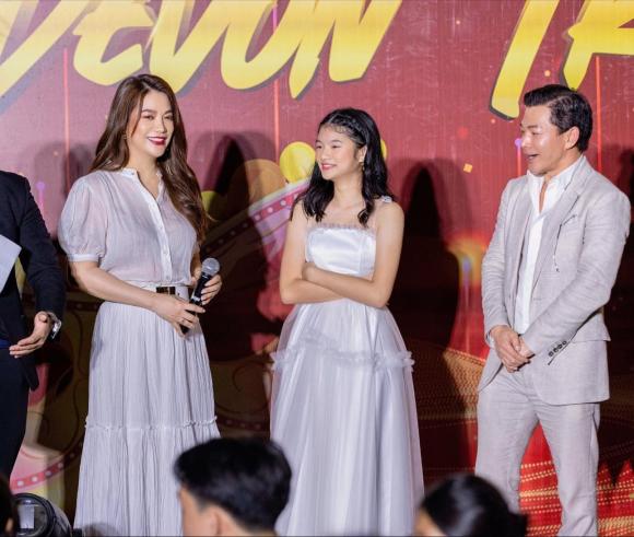 Khoảnh khắc Trương Ngọc Ánh và chồng cũ Trần Bảo Sơn hiếm hoi hội ngộ gây chú ý - Ảnh 9 Khoảnh khắc Trương Ngọc Ánh và chồng cũ Trần Bảo Sơn hiếm hoi hội ngộ gây chú ý - Ảnh 9