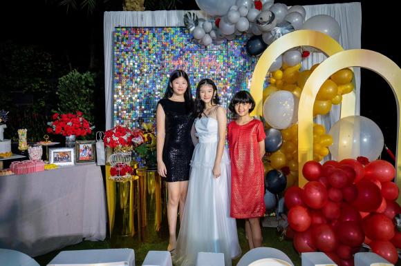 Ái nữ nhà Trương Ngọc Ánh trong bữa tiệc sinh nhật của mình. Ảnh: Facebook Ái nữ nhà Trương Ngọc Ánh trong bữa tiệc sinh nhật của mình. Ảnh: Facebook