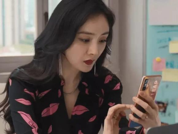 Dù đã qua filter nhưng Dương Mịch vẫn không giấu được vẻ già nua. Ảnh: Internet Dù đã qua filter nhưng Dương Mịch vẫn không giấu được vẻ già nua. Ảnh: Internet