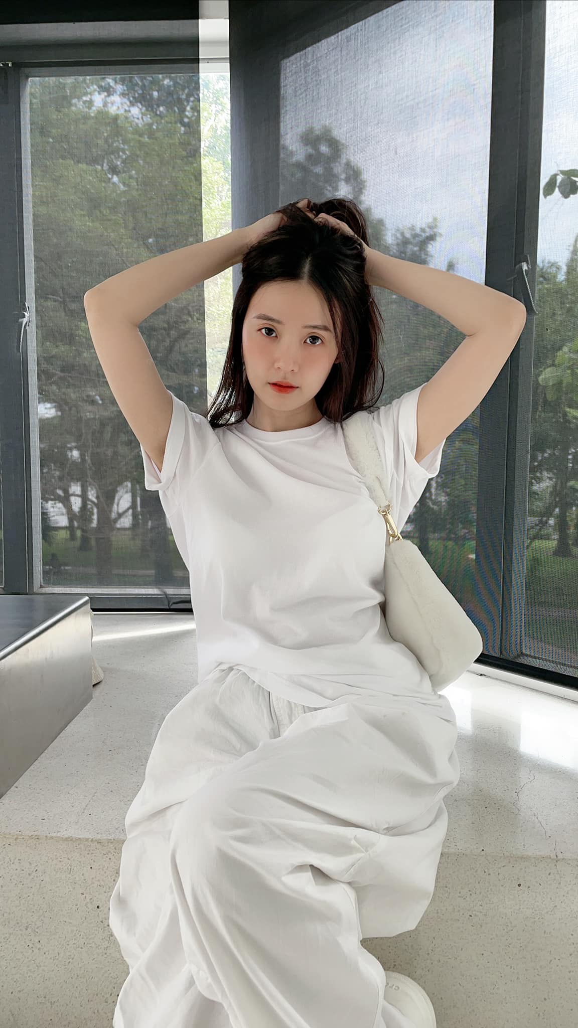 Midu vừa thả nhẹ ảnh tinh khôi, 'quý ông' Trần Anh Huy đã nhanh chóng khẳng định 'chủ quyền' - Ảnh 1 Midu vừa thả nhẹ ảnh tinh khôi, 'quý ông' Trần Anh Huy đã nhanh chóng khẳng định 'chủ quyền' - Ảnh 1