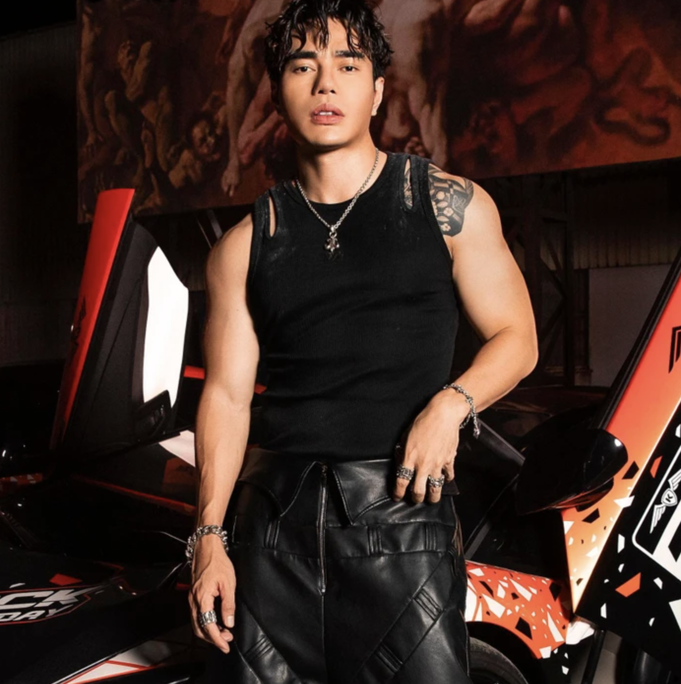 Trước đó nam diễn viên bị khóa tài khoản xã hội 5 ngày. Ảnh: Internet