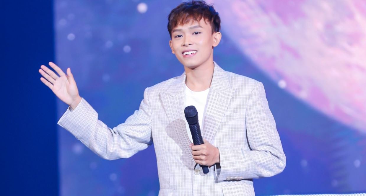 Sao Việt 14/12: Phan Hiển kêu than sau 1 ngày cưới Khánh Thi về, Hồ Văn Cường được xưng danh 'hoàng tử' - Ảnh 3 Sao Việt 14/12: Phan Hiển kêu than sau 1 ngày cưới Khánh Thi về, Hồ Văn Cường được xưng danh 'hoàng tử' - Ảnh 3