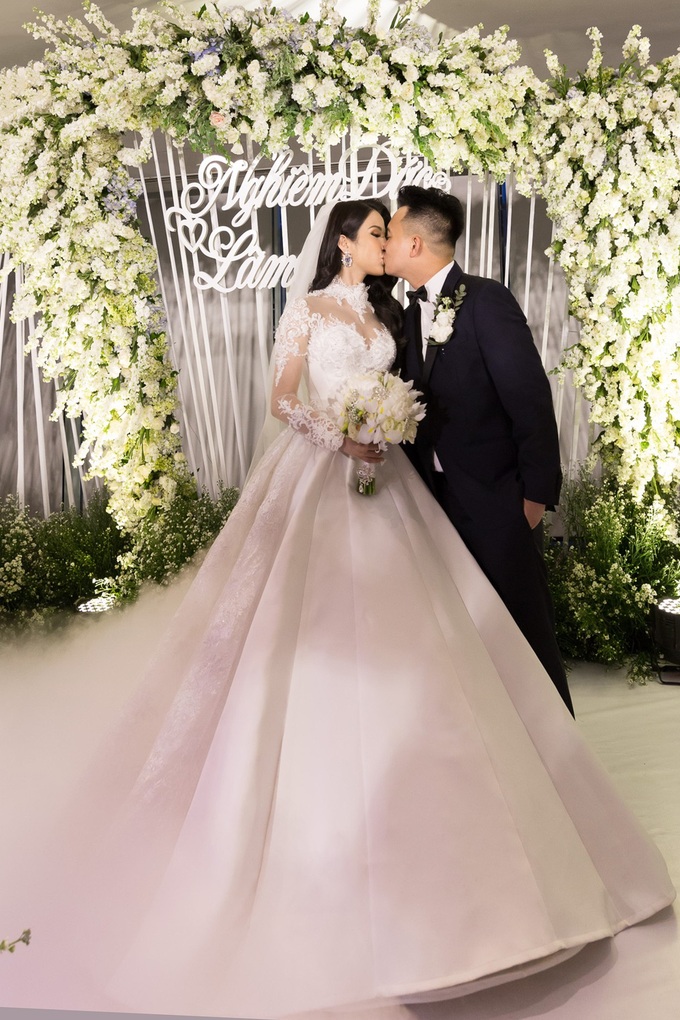 Diệp Lâm Anh và doanh nhân Đức Phạm từng gây xôn xao với đám cưới xa hoa và hoành tráng. Ảnh: Facebook