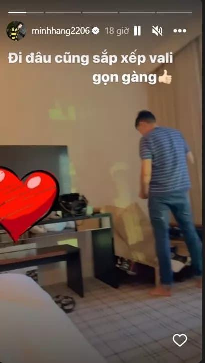 Minh Hằng hạnh phúc khoe khoảnh khắc được ông xã cưng chiều khiến dân tình ghen tị. Ảnh chụp màn hình Minh Hằng hạnh phúc khoe khoảnh khắc được ông xã cưng chiều khiến dân tình ghen tị. Ảnh chụp màn hình