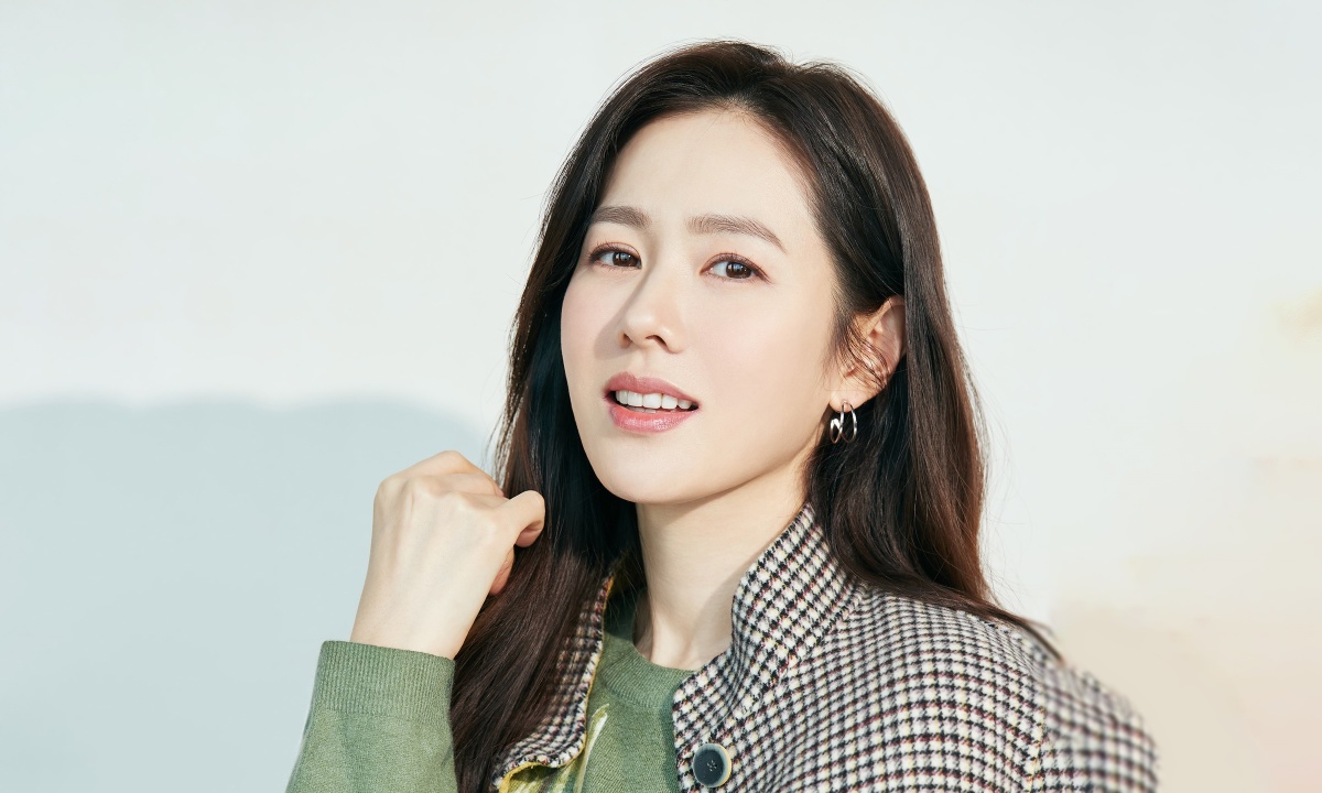 Son Ye Jin lộ mối quan hệ khó tin với 'người tình một thời' của Hyun Bin - Ảnh 3