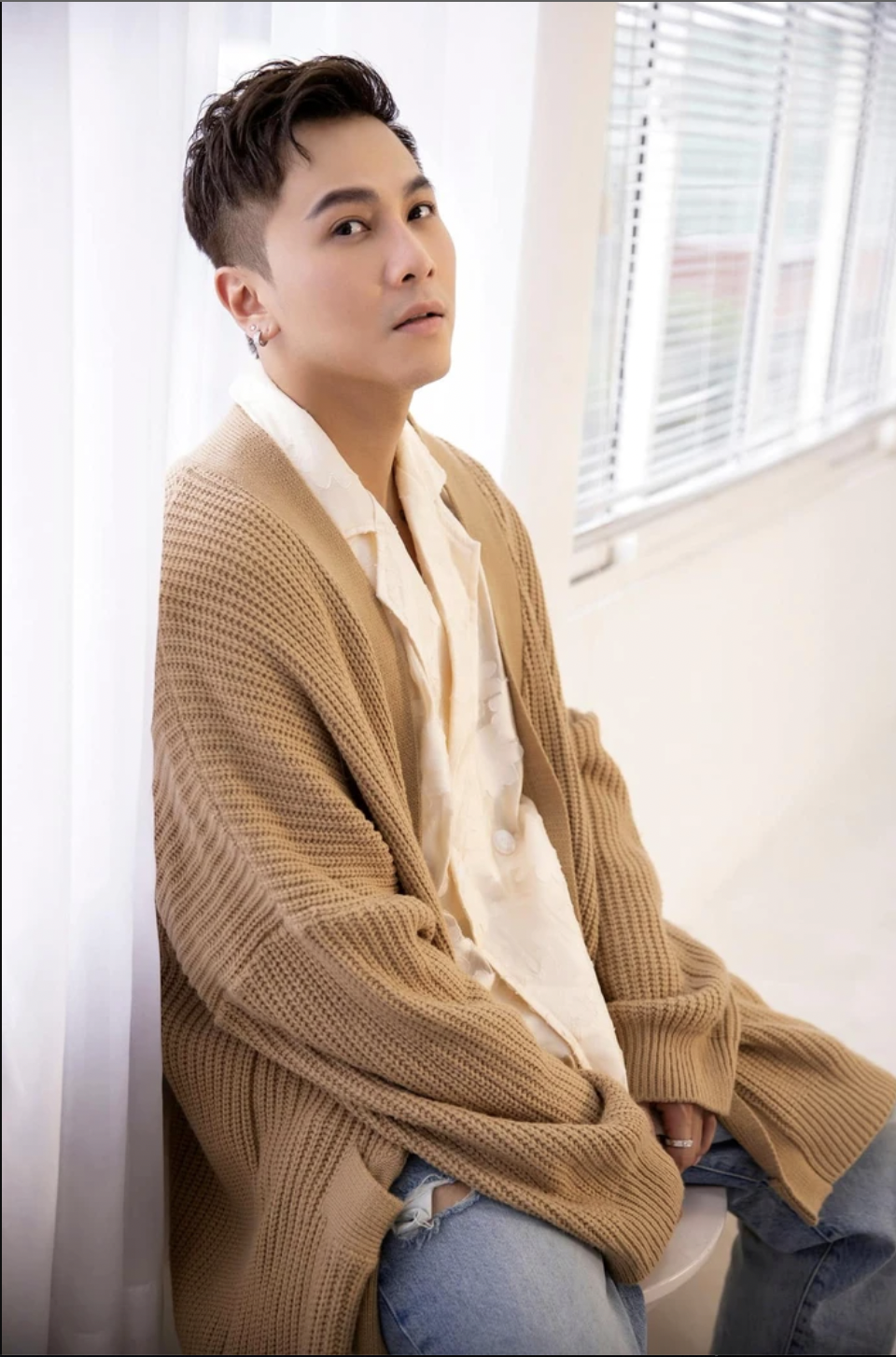 Hương Giang bất ngờ được nam ca sĩ thả thính hậu đường ai nấy đi với Matt Liu - Ảnh 1