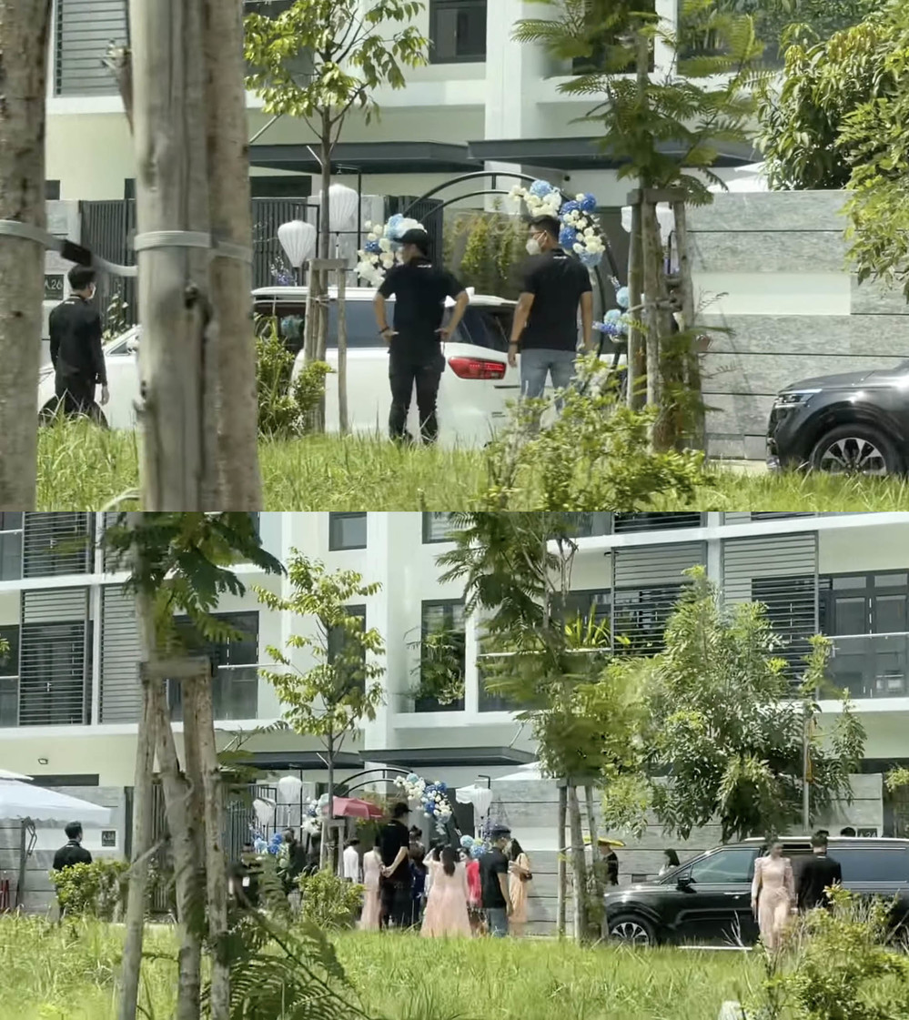 Minh Hằng đích thân tự tay chăm chút cho ngôi nhà của mình dịp giáng sinh. Ảnh: Internet