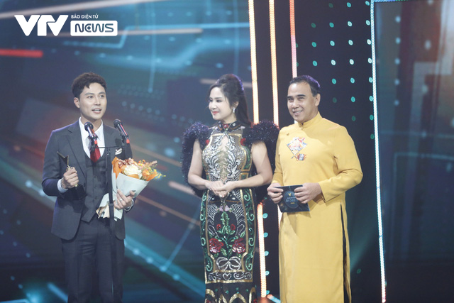 Thanh Sơn nhận giải thưởng lớn ngay đầu năm. Ảnh chụp màn hình Thanh Sơn nhận giải thưởng lớn ngay đầu năm. Ảnh chụp màn hình