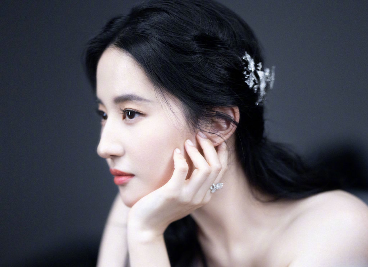 Lưu Diệc Phi bị 'đào' lại ảnh 12 năm trước, nhan sắc có xứng danh 'thần tiên tỷ tỷ'? - Ảnh 1