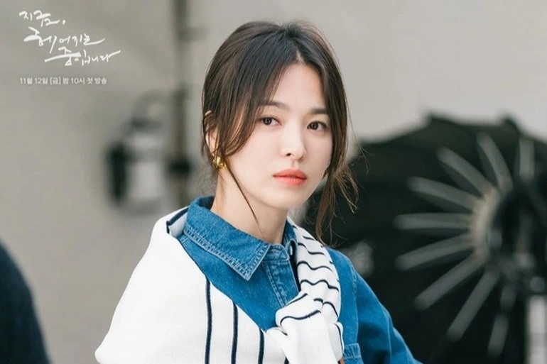 Tuy nhiên việc song Hye Kyo hẹn hò đàn em bị cho là tin đồn vô căn cứ. Ảnh: Internet Tuy nhiên việc song Hye Kyo hẹn hò đàn em bị cho là tin đồn vô căn cứ. Ảnh: Internet