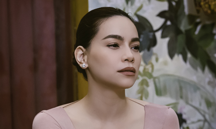 Hồ Ngọc Hà hào hứng với nhân viên dọn dẹp mới, CDM không khỏi ngỡ ngàng với danh tính - Ảnh 1 Hồ Ngọc Hà hào hứng với nhân viên dọn dẹp mới, CDM không khỏi ngỡ ngàng với danh tính - Ảnh 1