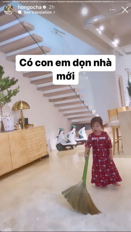 Hồ Ngọc Hà không khỏi hào hứng khi khoe 'nhân viên dọn dẹp' mới. Ảnh chụp màn hình Hồ Ngọc Hà không khỏi hào hứng khi khoe 'nhân viên dọn dẹp' mới. Ảnh chụp màn hình