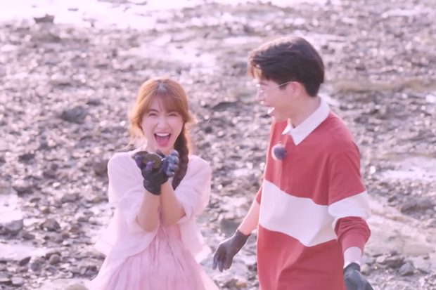 Những hình ảnh mới nhất của Hòa Minzy trong chương trình Biển của hy vọng thu hút sự chú ý. Ảnh: Internet