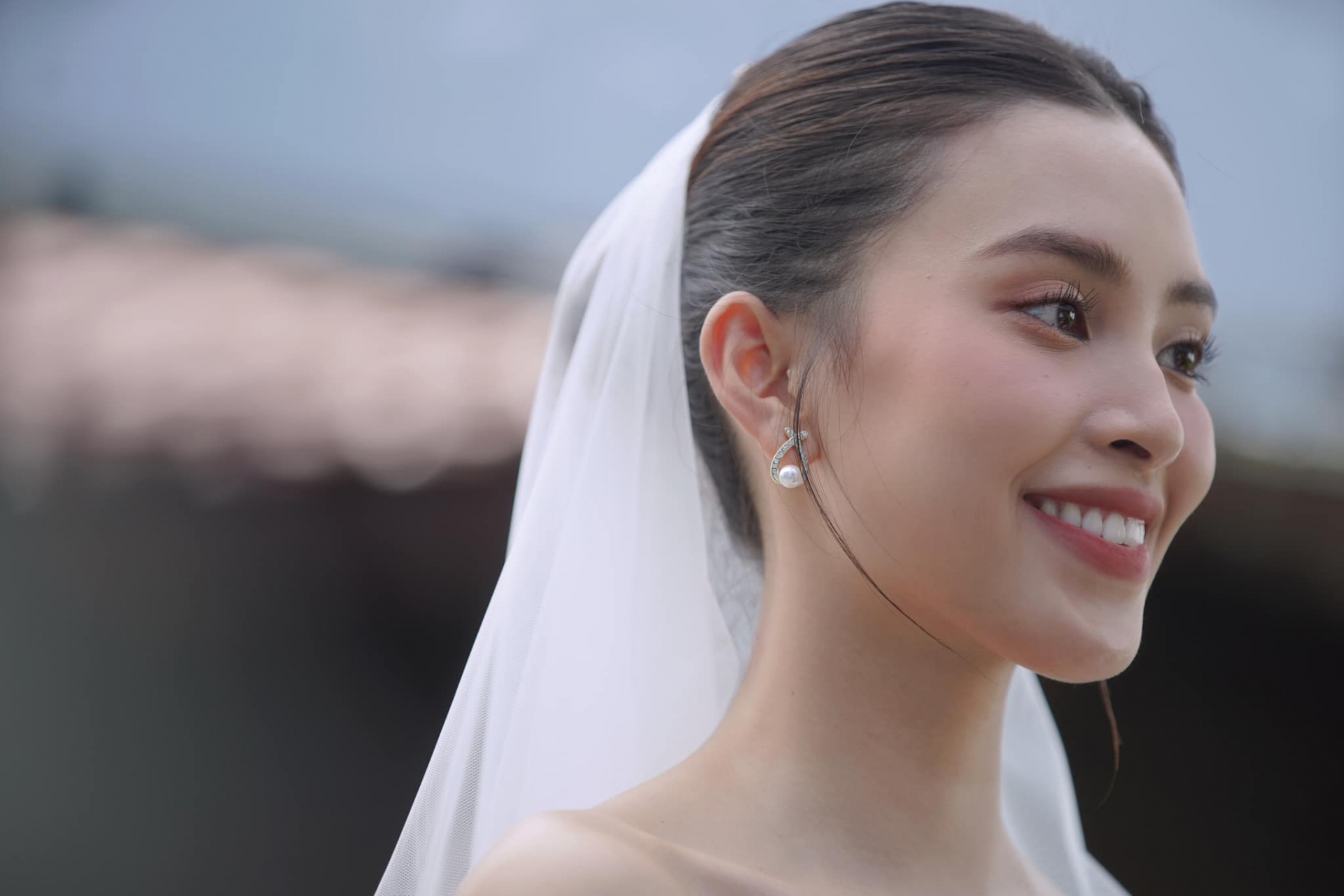 Tiểu Vy bất ngờ tuyên bố làm cô dâu, khoe visual nức nở khiến dân mạng phát 'sốt' - Ảnh 3