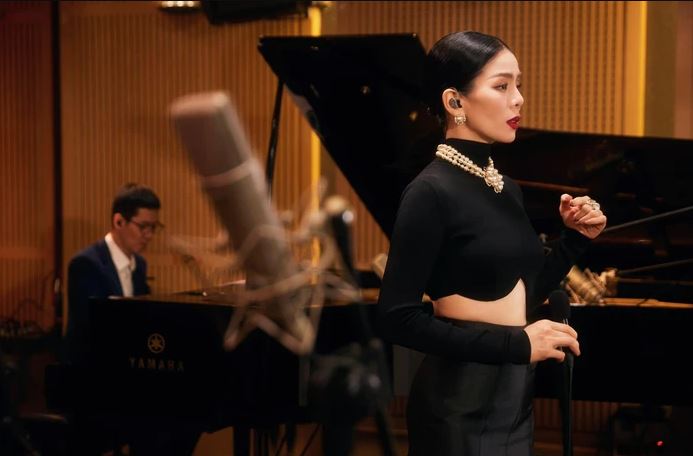 Lệ Quyên khiến dân tình ghen tị với khi màn phát 'cẩu lương' cực tình bên Lâm Bảo Châu - Ảnh 5