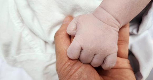 MC điển trai nhất VTV Anh Tuấn hạnh phúc khoe dung nhan bà xã kém tuổi, báo tin cực vui - Ảnh 1 MC điển trai nhất VTV Anh Tuấn hạnh phúc khoe dung nhan bà xã kém tuổi, báo tin cực vui - Ảnh 1