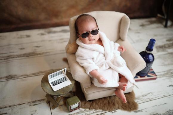 Mạnh Trường xả ảnh cực yêu của quý tử, bà xã nam diễn viên gây chú ý với ngoại hình sau sinh - Ảnh 1 Mạnh Trường xả ảnh cực yêu của quý tử, bà xã nam diễn viên gây chú ý với ngoại hình sau sinh - Ảnh 1