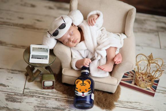Mạnh Trường xả ảnh cực yêu của quý tử, bà xã nam diễn viên gây chú ý với ngoại hình sau sinh - Ảnh 2 Mạnh Trường xả ảnh cực yêu của quý tử, bà xã nam diễn viên gây chú ý với ngoại hình sau sinh - Ảnh 2