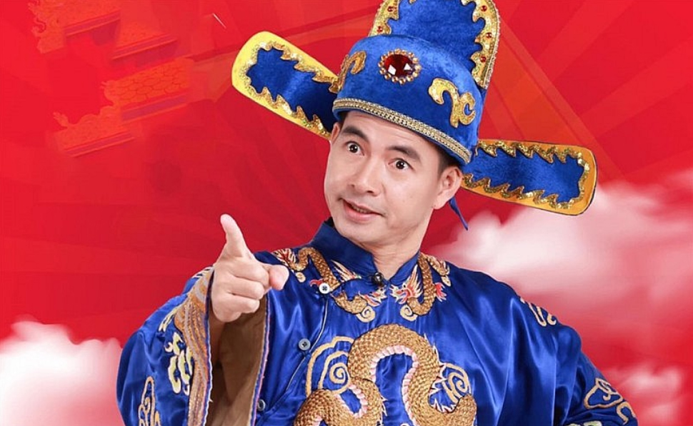 Xuân Bắc được 'đo ni đóng giày' cho vai diễn Nam Tào trong Táo Quân 2023. Ảnh: Internet