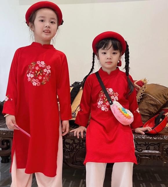 Vợ cũ Hoài Lâm hiếm hoi lộ diện cùng nhóc tỳ sau ồn ào tình ái - Ảnh 2 Vợ cũ Hoài Lâm hiếm hoi lộ diện cùng nhóc tỳ sau ồn ào tình ái - Ảnh 2