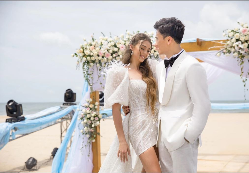 Nhan sắc xinh đẹp của vợ Tây Bùi Tiến Dũng khiến nhiều người trầm trồ. Ảnh: Internet