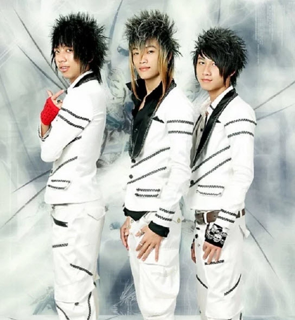 TiTi trở lại sự nghiệp cầm mic, fan rạo rực nhớ lại thời HKT vẫn còn 'nổi đình nổi đám' - Ảnh 2