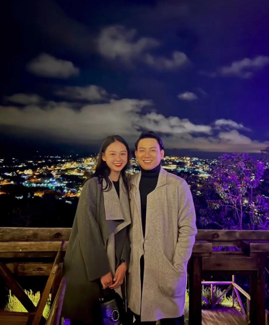 Hoài Lâm hiện đang hạnh phúc bên bạn gái sau đổ vỡ hôn nhân. Ảnh: Internet