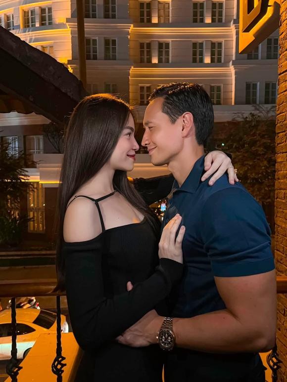 Phát sốt trước loạt ảnh cực mùi mẫn dịp Valentine của cặp đôi Hà Hồ và Kim Lý - Ảnh 3 Phát sốt trước loạt ảnh cực mùi mẫn dịp Valentine của cặp đôi Hà Hồ và Kim Lý - Ảnh 3