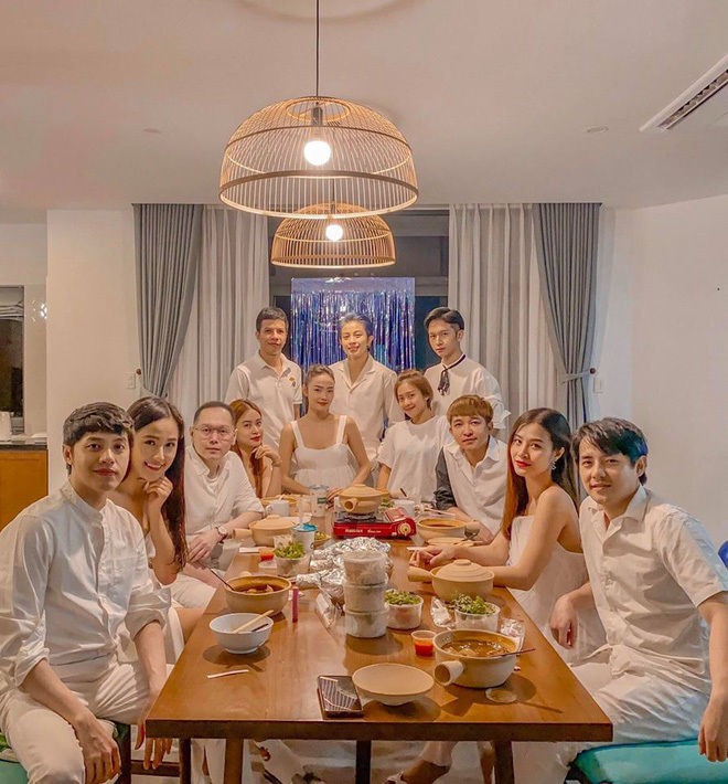 Minh Hằng tiết lộ quy tắc ngầm trong gia đình hội 'chị em bạn dì' quyền lực của Vbiz - Ảnh 4 Minh Hằng tiết lộ quy tắc ngầm trong gia đình hội 'chị em bạn dì' quyền lực của Vbiz - Ảnh 4