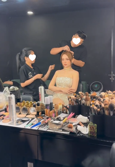 Huyền Baby đăng tải loạt hình ảnh đi làm việc của mình, phủ nhận chuyện mình chỉ ăn chơi như lời đồn. Ảnh: Facebook