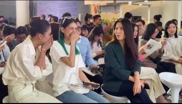 Diễm My 9X đọ sắc cực gắt bên Tiểu Vy, ai chiếm trọn spotlight? - Ảnh 2 Diễm My 9X đọ sắc cực gắt bên Tiểu Vy, ai chiếm trọn spotlight? - Ảnh 2
