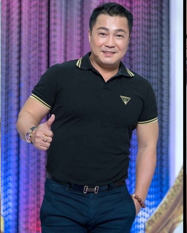 Không phải tài tử Lý Hùng, đây mới là sao nam giữ được hào quang dù đi lên từ vai quần chúng - Ảnh 2 Không phải tài tử Lý Hùng, đây mới là sao nam giữ được hào quang dù đi lên từ vai quần chúng - Ảnh 2
