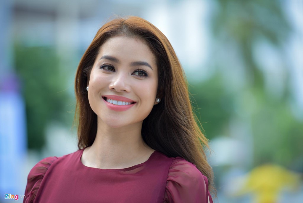 Hoa hậu Phạm Hương hiện có cuộc sống viên mãn bên ông xã đại gia và 2 nhóc tỳ. Ảnh: Tri thức trực tuyến