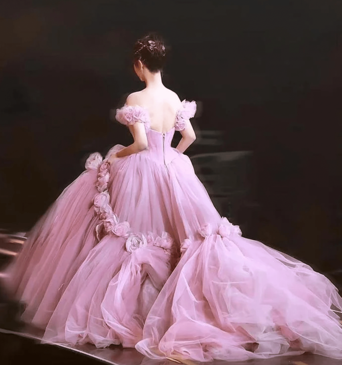 Sắc vóc của Dương Tử nhận về nhiều lời ca tụng của đông đảo netizen. Ảnh: Internet