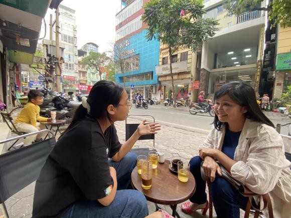 Ngỡ ngàng với dung mạo cực trẻ trung của MC Thu Uyên ở tuổi 50 sau hơn 3 năm rời sóng truyền hình  - Ảnh 2