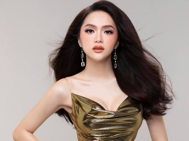 Đọ sắc cùng Ngọc Trinh, Hương Giang cũng không hề kém cạnh với body cực phẩm - Ảnh 4 Đọ sắc cùng Ngọc Trinh, Hương Giang cũng không hề kém cạnh với body cực phẩm - Ảnh 4