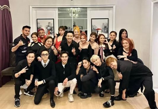 Tuấn Trần và Trúc Nhân không góp mặt trong tiệc sinh nhật của Trấn Thành khiến nhiều người không khỏi xôn xao. Ảnh: Facebook Tuấn Trần và Trúc Nhân không góp mặt trong tiệc sinh nhật của Trấn Thành khiến nhiều người không khỏi xôn xao. Ảnh: Facebook