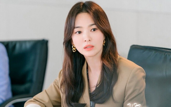 Không phải ‘fan cứng’, đây mới là quý nhân giúp Song Hye Kyo đánh bại mọi tin đồn ác ý trong giới showbiz 5 Không phải ‘fan cứng’, đây mới là quý nhân giúp Song Hye Kyo đánh bại mọi tin đồn ác ý trong giới showbiz 5