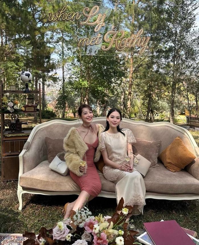 Trước thềm hôn lễ bạc tỷ của Linh Rin và Phillip Nguyễn: Đi ăn cưới sang về còn được quà xịn 6 Trước thềm hôn lễ bạc tỷ của Linh Rin và Phillip Nguyễn: Đi ăn cưới sang về còn được quà xịn 6