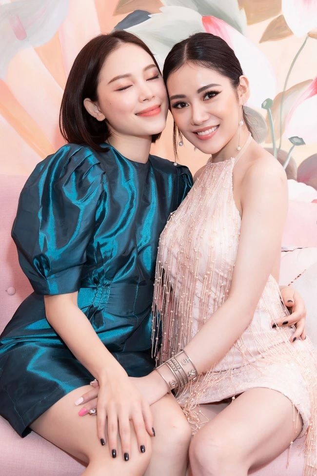 Trước thềm hôn lễ bạc tỷ của Linh Rin và Phillip Nguyễn: Đi ăn cưới sang về còn được quà xịn 7 Trước thềm hôn lễ bạc tỷ của Linh Rin và Phillip Nguyễn: Đi ăn cưới sang về còn được quà xịn 7