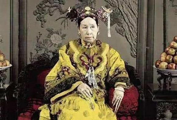 Vén màn bí ẩn về góc tối trong mối quan hệ giữa Từ Hi Thái hậu và thái giám thân cận Lý Liên Anh 1 Vén màn bí ẩn về góc tối trong mối quan hệ giữa Từ Hi Thái hậu và thái giám thân cận Lý Liên Anh 1
