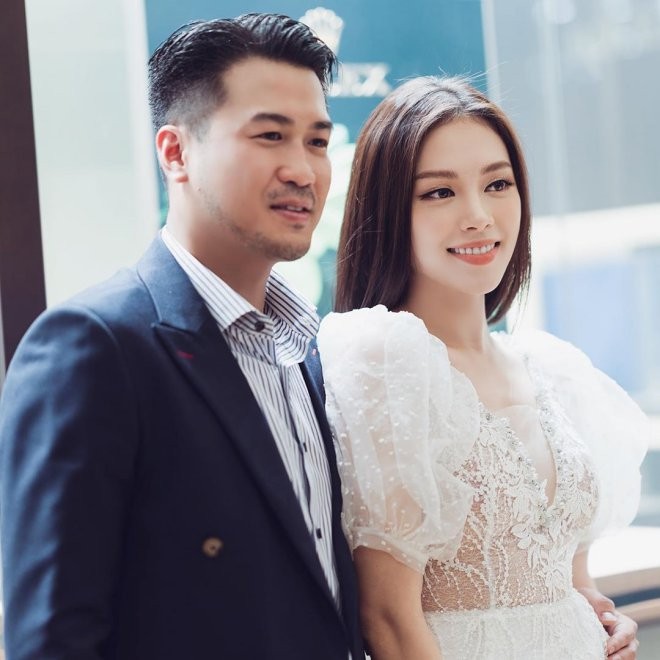 Linh Rin và Louis Nguyễn sắp về chung nhà vào cuối tháng 3 tới đây. Ảnh: Internet Linh Rin và Louis Nguyễn sắp về chung nhà vào cuối tháng 3 tới đây. Ảnh: Internet