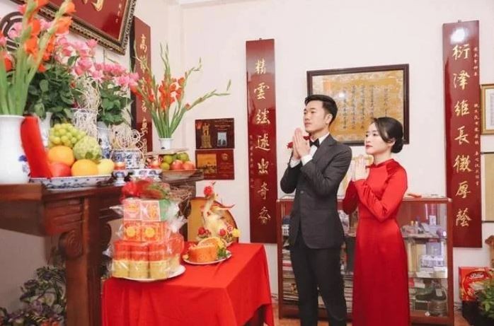 Bà xã Lương Xuân Trường hiếm hoi lộ diện, nhan sắc cực phẩm khiến dân tình 'phát sốt' 4 Bà xã Lương Xuân Trường hiếm hoi lộ diện, nhan sắc cực phẩm khiến dân tình 'phát sốt' 4