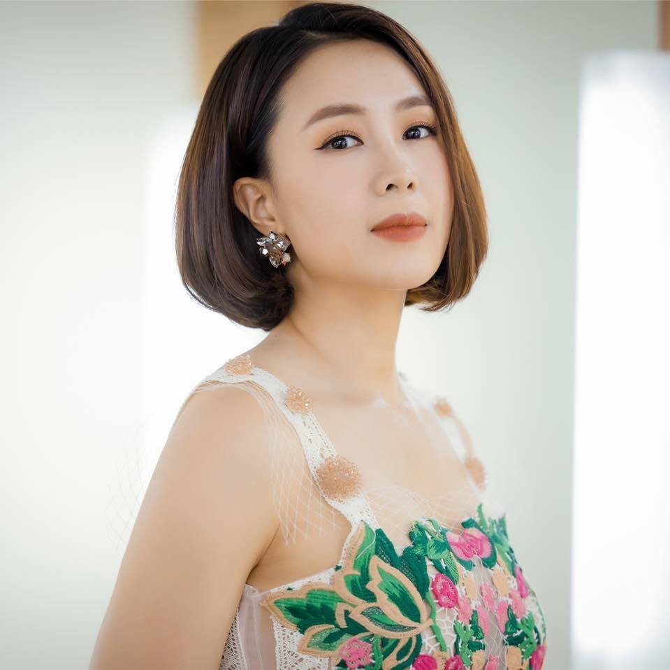 Hồng Diễm đọ sắc cùng dàn mỹ nhân VFC trong dịp sinh nhật tròn 40 tuổi 7 Hồng Diễm đọ sắc cùng dàn mỹ nhân VFC trong dịp sinh nhật tròn 40 tuổi 7