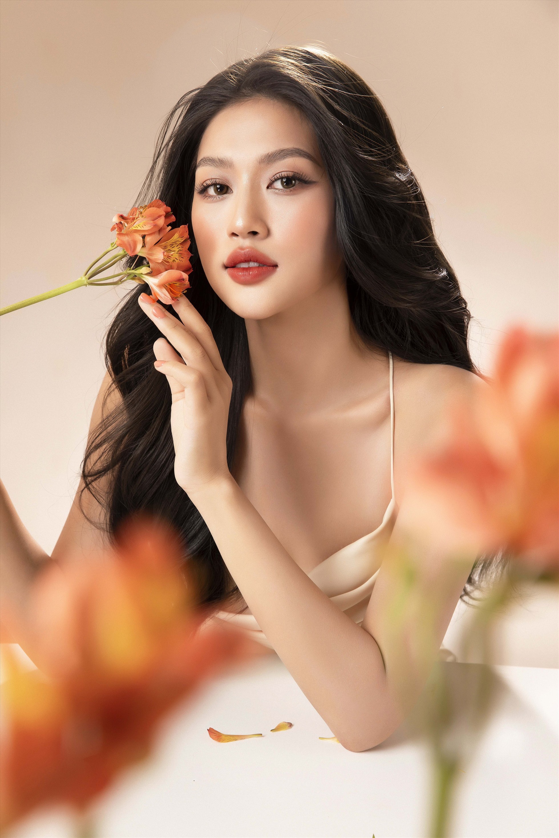 Hoa hậu Thiên Ân hóa gái Ấn Độ, nhan sắc khiến dân tình xuýt xoa 7 Hoa hậu Thiên Ân hóa gái Ấn Độ, nhan sắc khiến dân tình xuýt xoa 7