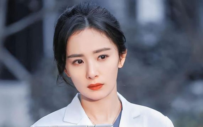 Lưu Khải Uy cho rằng việc anh và Dương Mịch đường ai nấy đi là do lỗi của nữ diễn viên. Ảnh: Internet Lưu Khải Uy cho rằng việc anh và Dương Mịch đường ai nấy đi là do lỗi của nữ diễn viên. Ảnh: Internet