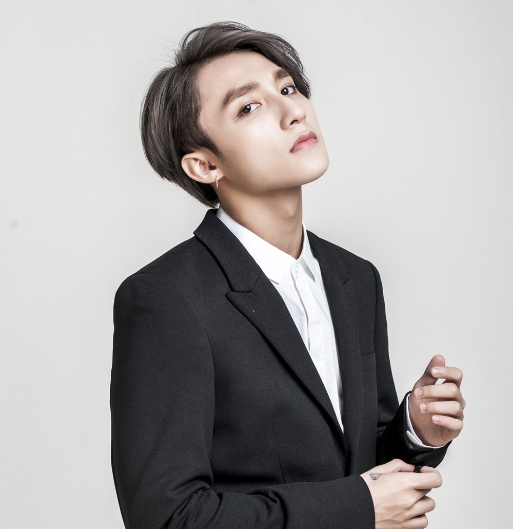 Sơn Tùng hiện là một trong những sao nam đình đám của Hàn Quốc. Ảnh: Internet