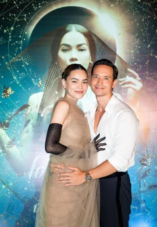 Ái nữ nhà Hồ Ngọc Hà lộ góc nghiêng 'sao y bản chính' của mẹ khiến dân tình thích thú 5 Ái nữ nhà Hồ Ngọc Hà lộ góc nghiêng 'sao y bản chính' của mẹ khiến dân tình thích thú 5