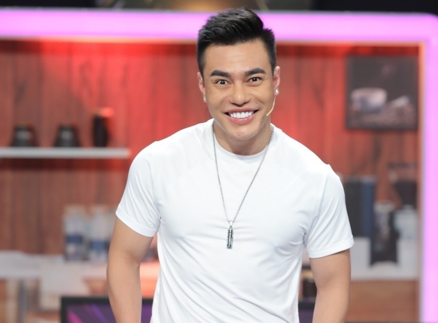 Thời điểm hiện tại, không chỉ can thiệp dao kéo để hoàn thiện nhan sắc, Lê Dương Bảo Lâm còn chăm chỉ tập luyện để có thân hình vạm vỡ. Ảnh: Facebook