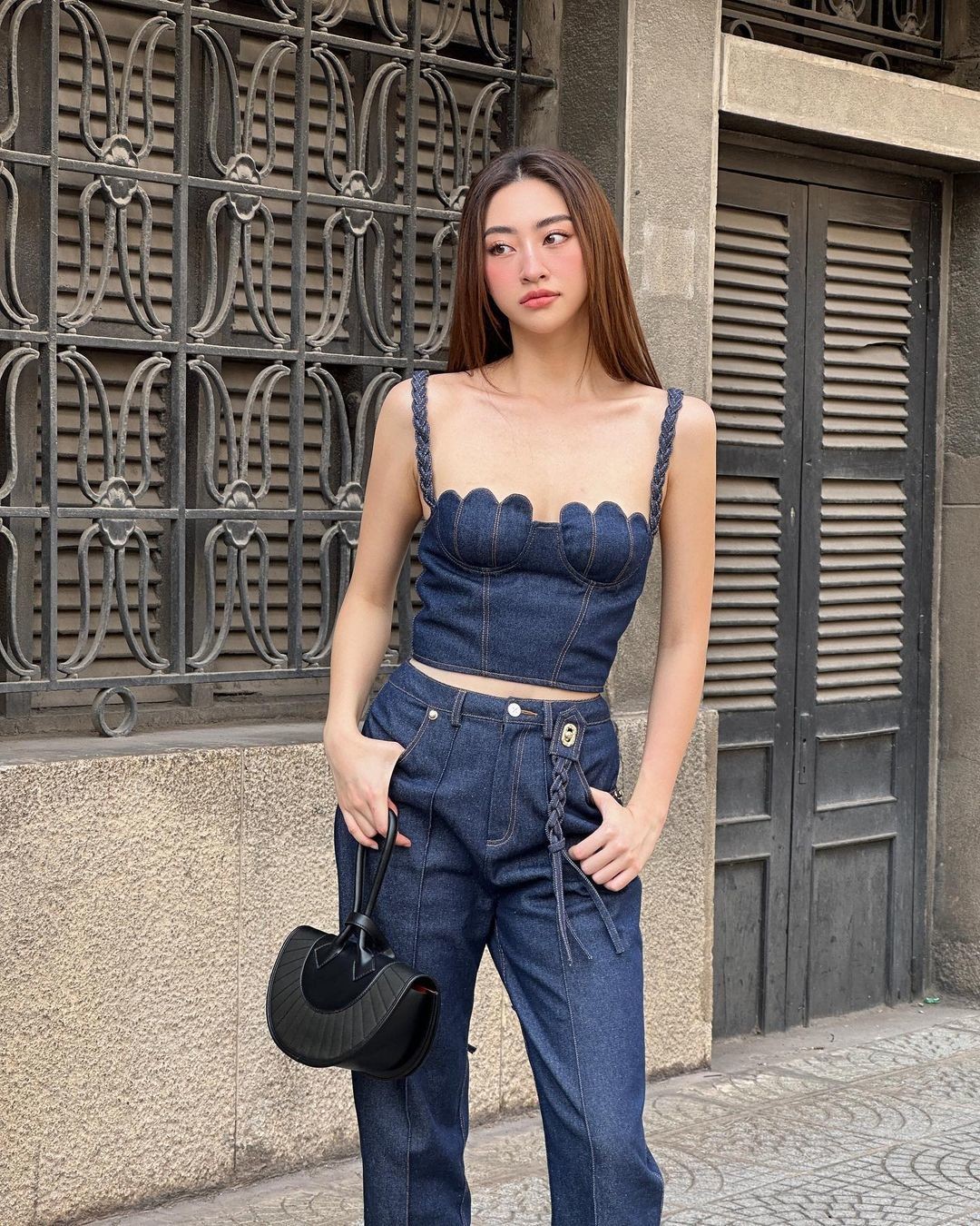 Lương Thùy Linh bất ngờ xả kho loạt quần áo đắt đỏ với giá chỉ vài trăm 6 Lương Thùy Linh bất ngờ xả kho loạt quần áo đắt đỏ với giá chỉ vài trăm 6